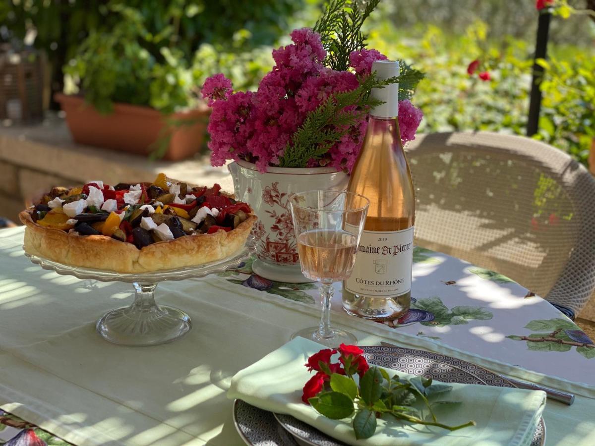 Le Grand Jardin Bed and Breakfast Lafare Eksteriør billede