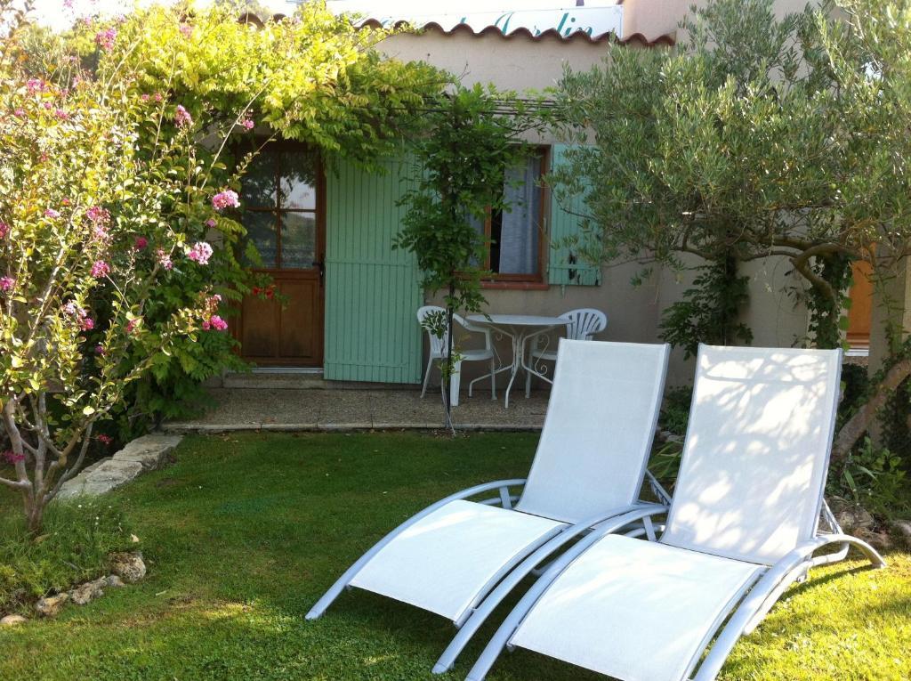 Le Grand Jardin Bed and Breakfast Lafare Eksteriør billede