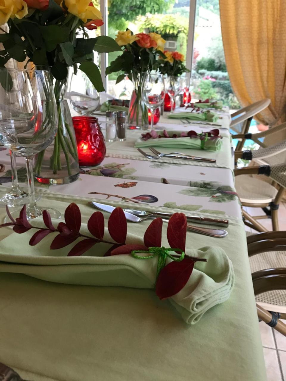 Le Grand Jardin Bed and Breakfast Lafare Eksteriør billede