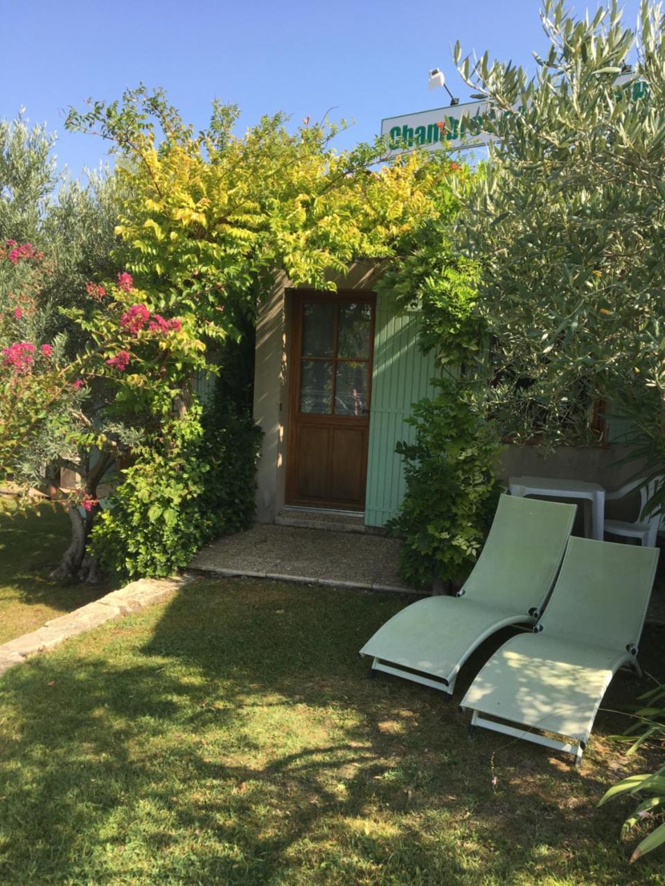 Le Grand Jardin Bed and Breakfast Lafare Eksteriør billede
