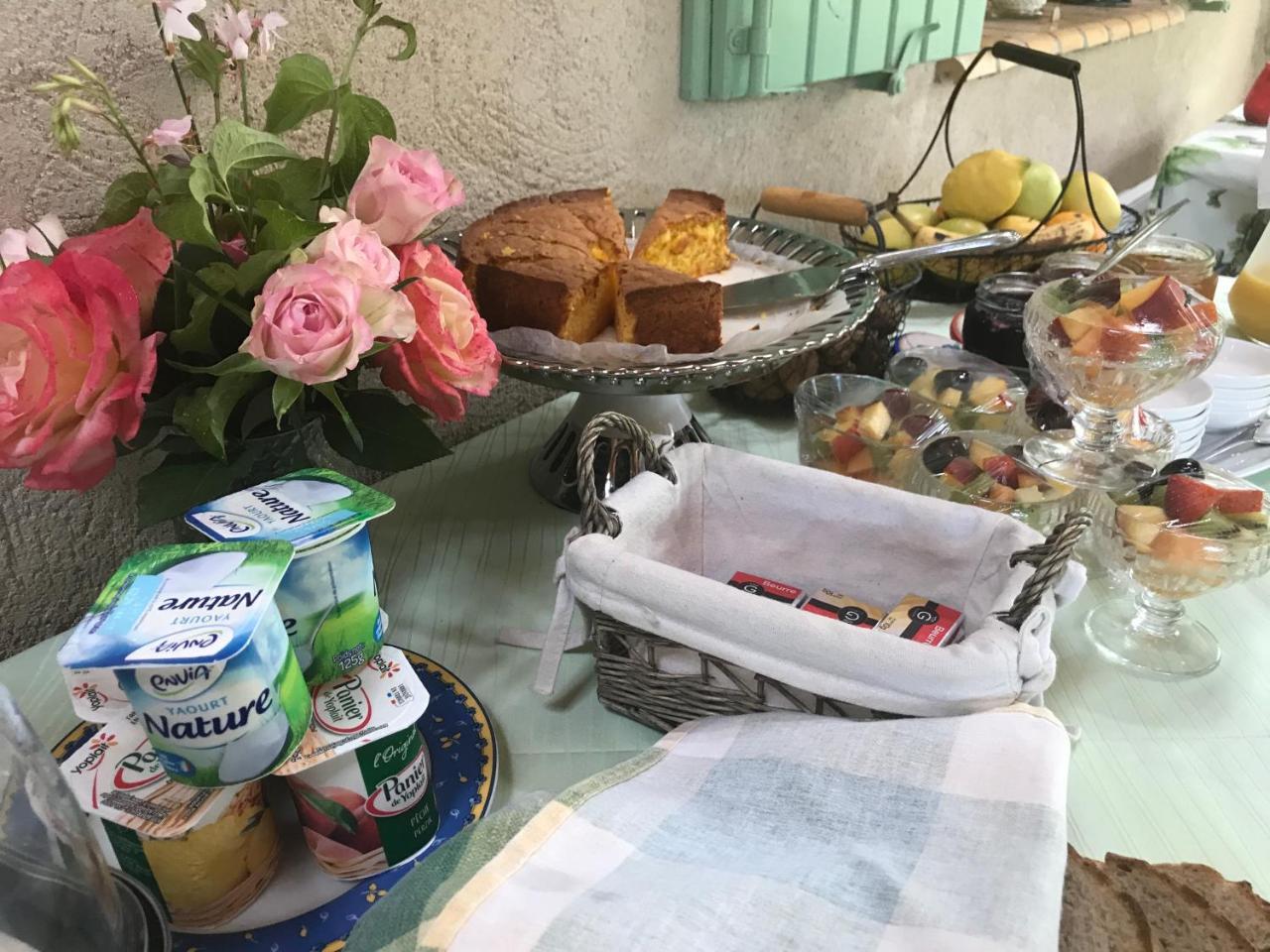 Le Grand Jardin Bed and Breakfast Lafare Eksteriør billede