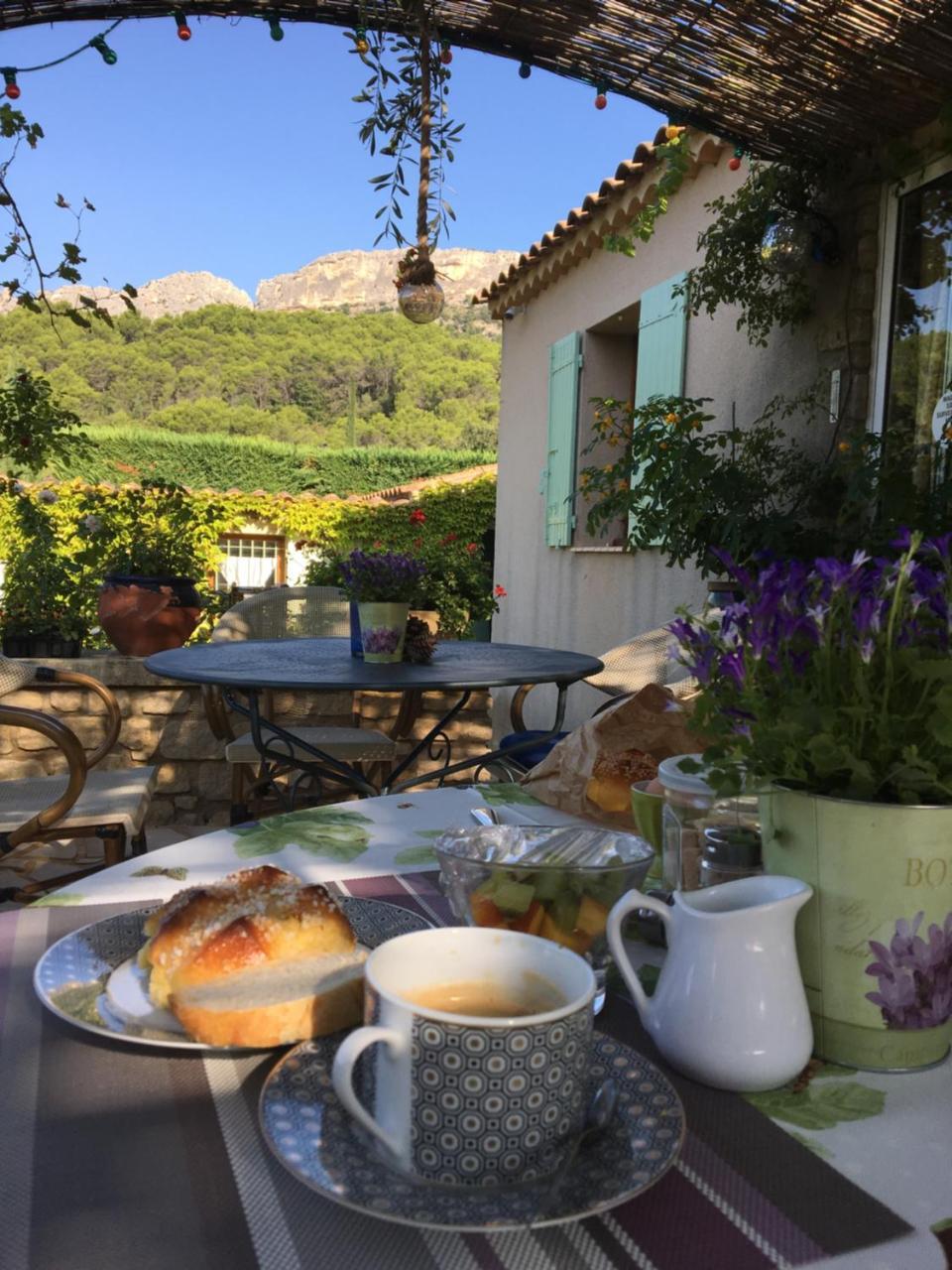 Le Grand Jardin Bed and Breakfast Lafare Eksteriør billede