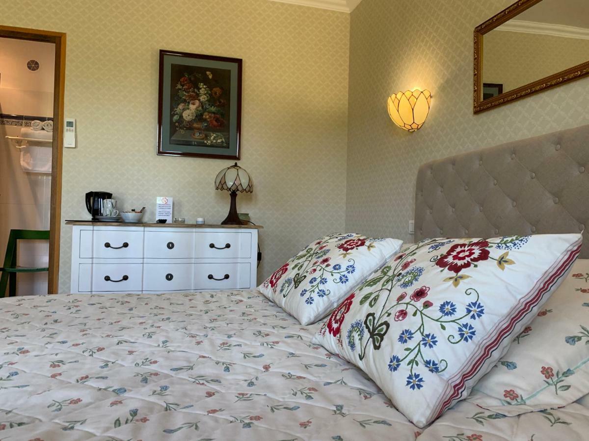 Le Grand Jardin Bed and Breakfast Lafare Eksteriør billede