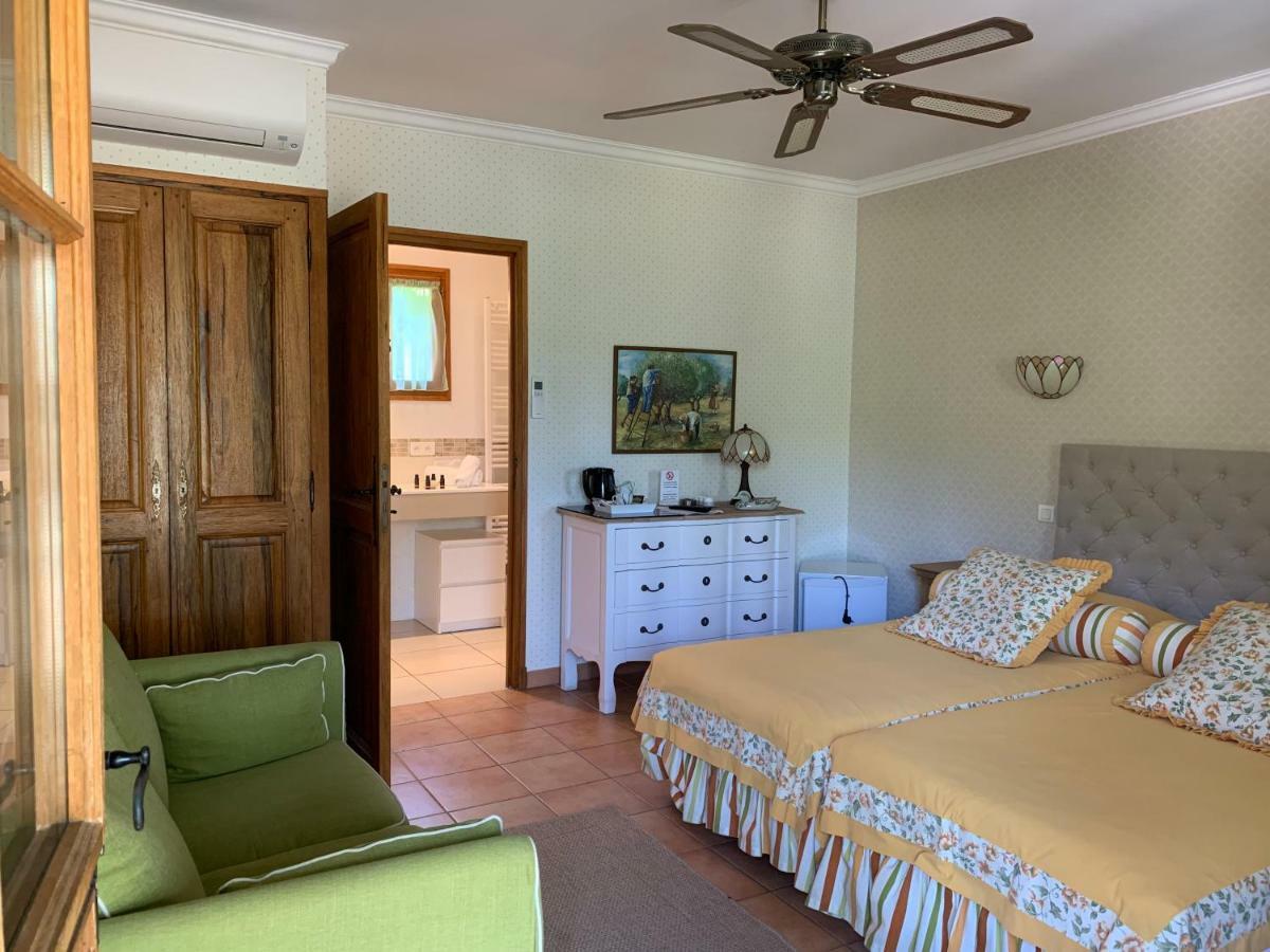 Le Grand Jardin Bed and Breakfast Lafare Eksteriør billede